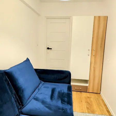 Ursus Rooms-Self Check-In-3